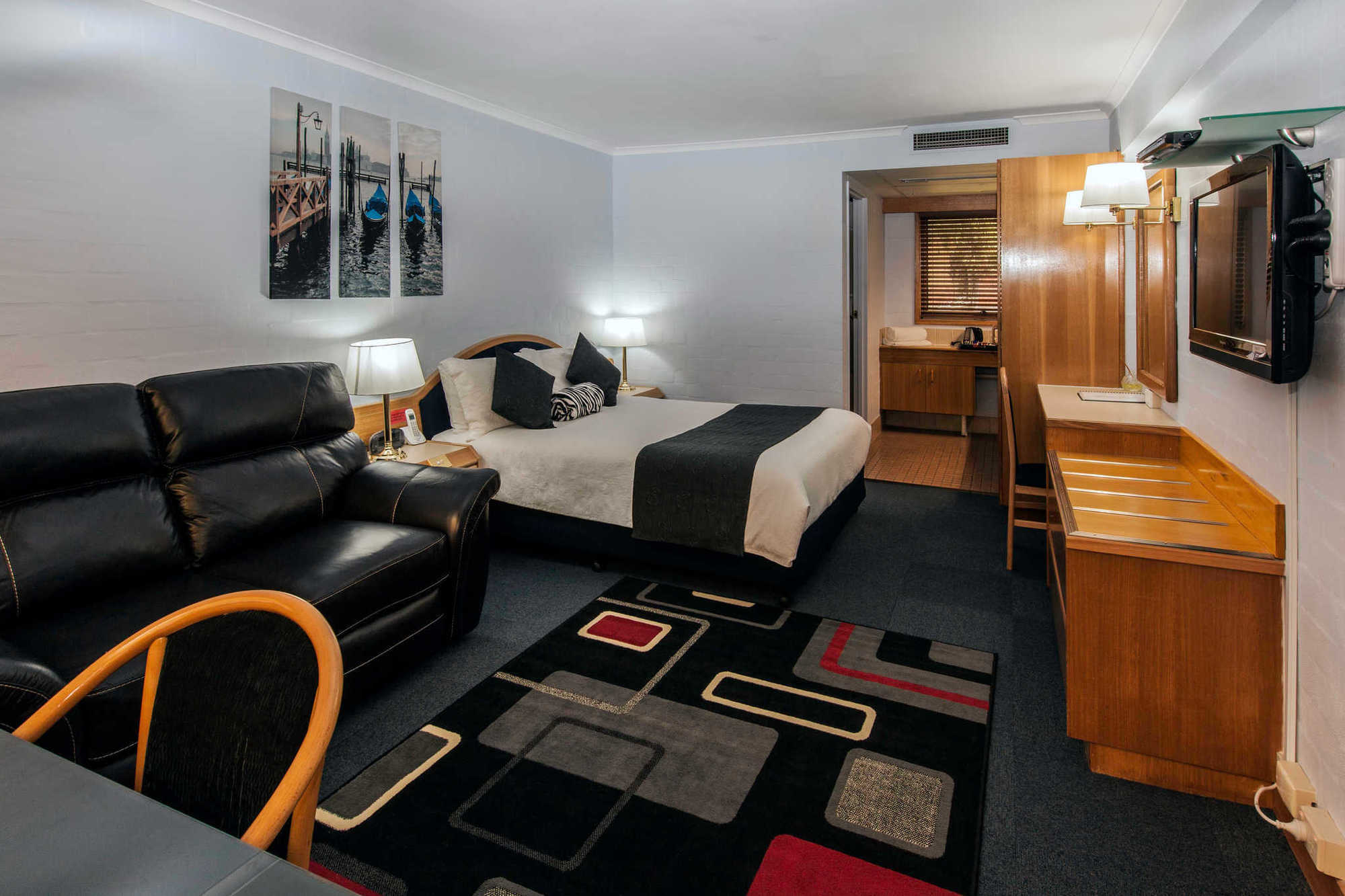 Capital Airport Motel Кеанбеан Стая снимка