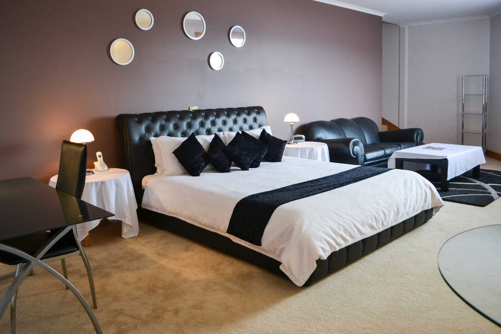 Capital Airport Motel Кеанбеан Стая снимка